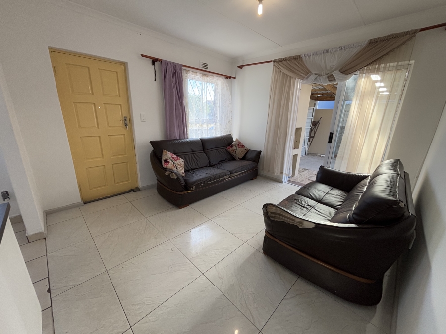 2 Bedroom Property for Sale in Rondevlei Park Western Cape